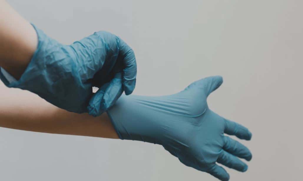 medical-gloves